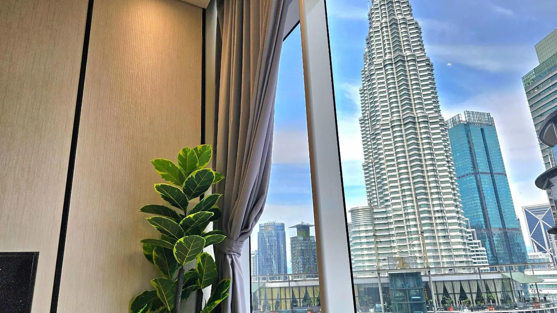 Sky Suites Klcc 쿠알라룸푸르