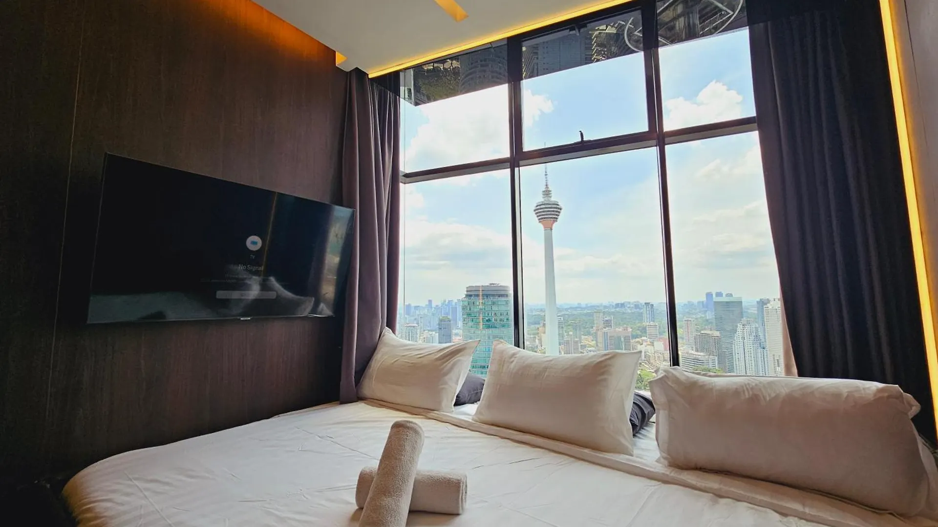 Sky Suites Klcc 쿠알라룸푸르 0*,