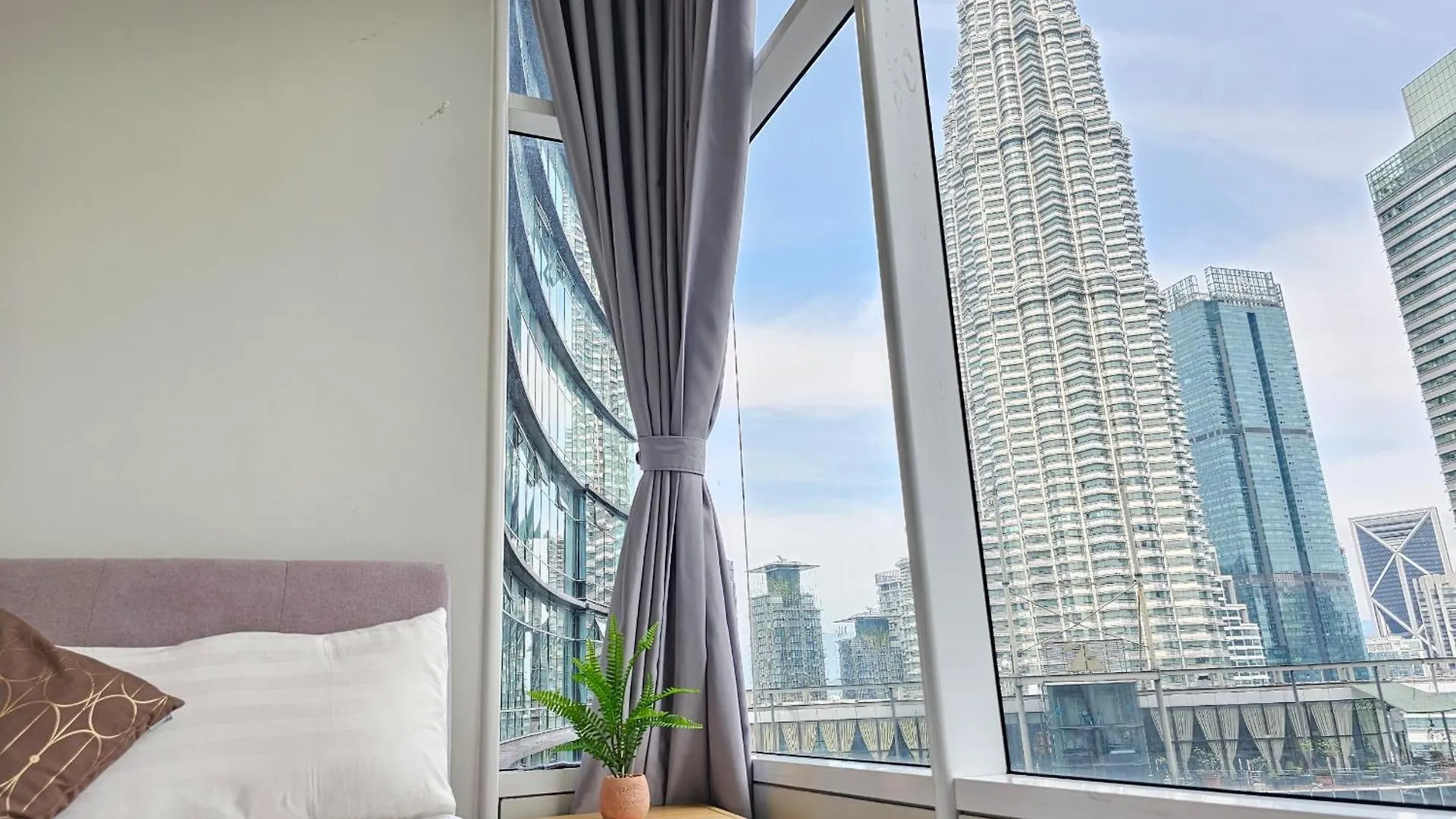 Sky Suites Klcc 쿠알라룸푸르
