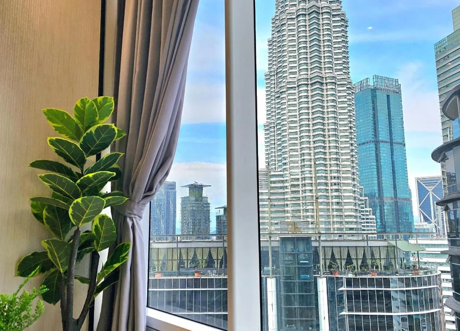 Sky Suites Klcc 쿠알라룸푸르 0*,  말레이시아